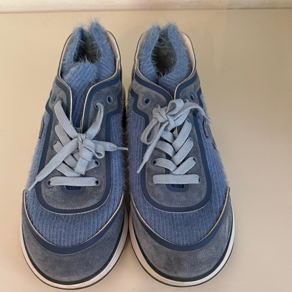 DC Blue Fuzzy Sneakers